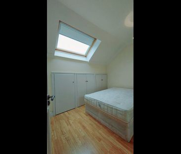 1 Bed Flat, Hilltop Road, NW6 - Photo 3