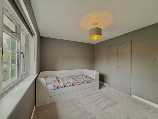 Robin Hill Drive, Camberley, Surrey, GU15 - Photo 1