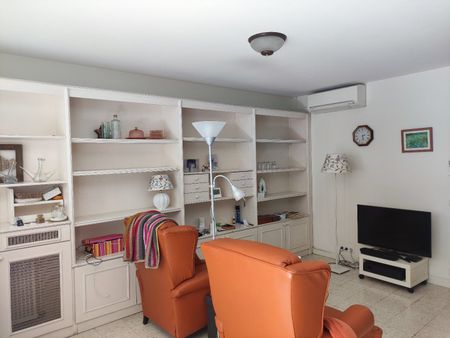 Location Appartement 3 pièces 81m² SETE 34200 - Photo 2