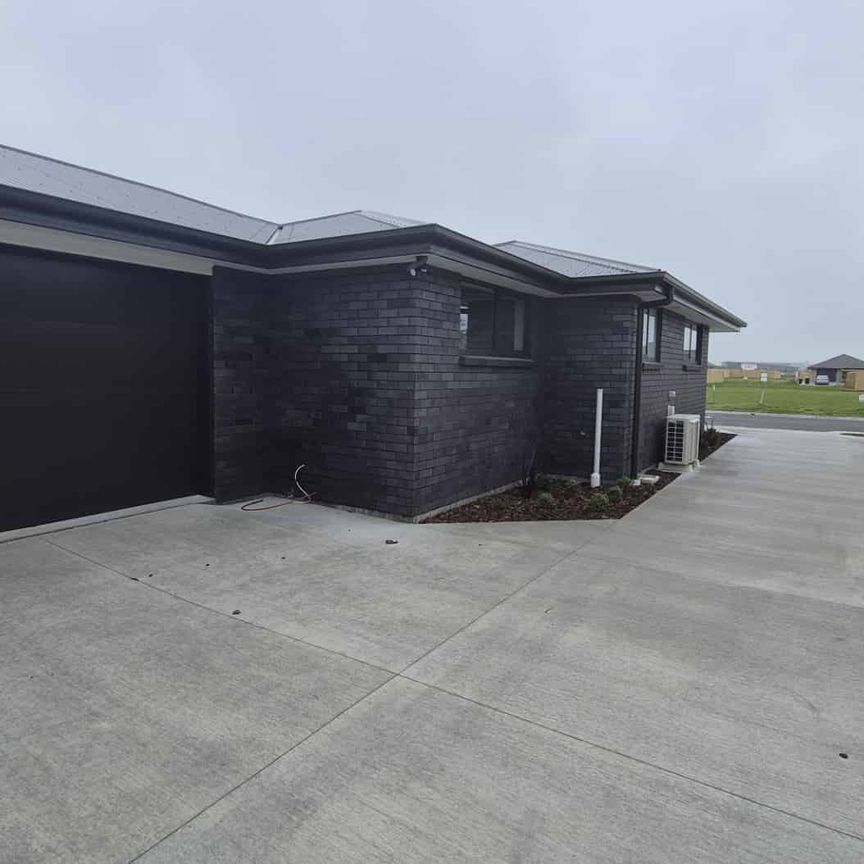 42 Derbridge Street - Photo 1