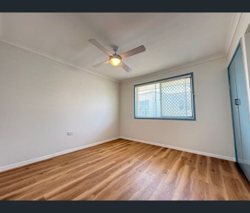 4/2 Schuster Avenue, Miami, Qld 4220 - Photo 3