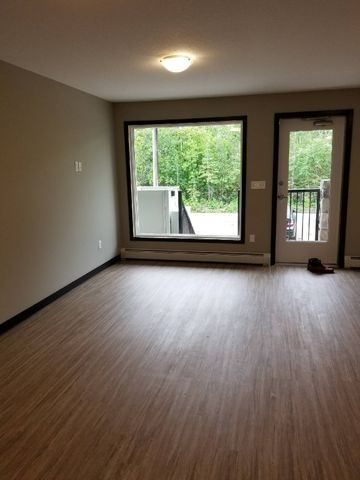 Thoughtfully Designed Accessible Housing for Low-Income Living in Red - Photo 5