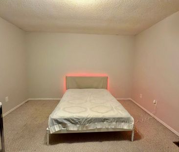 For Lease - 1330 Trowbridge Drive Unit# 74, Oshawa, Ontario - Photo 4