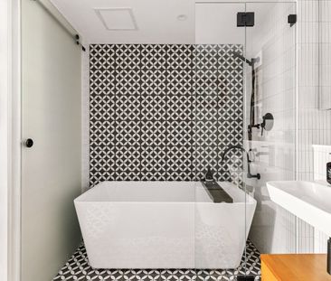 Courtyard home in Moreton on the Park - Photo 3