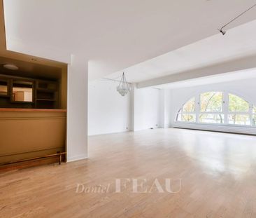 Appartement • Paris 4ème - Photo 1