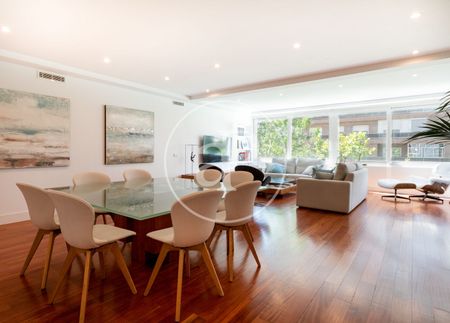 Flat for rent in Poeta Joan Maragall. - Photo 5