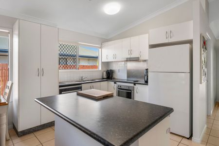 31 Marchwood Avenue, Kirwan QLD 4817 - House For Rent | Domain - Photo 2