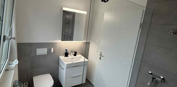 Rent a 2 ½ rooms apartment in Zürich - Photo 2