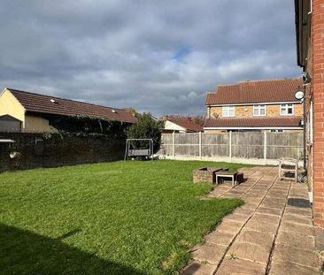 Bexley Gardens, Chadwell Heath, RM6 - Photo 5