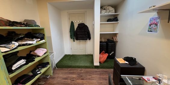 CHAMBRE ENSOLEILLÉ MÉTRO SAUVÉ - Photo 3