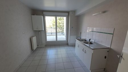 Location appartement T5 116.00m² à Tinqueux (51430) Loyer CC * : 932.35 € Réf : ER.22433 - Photo 2