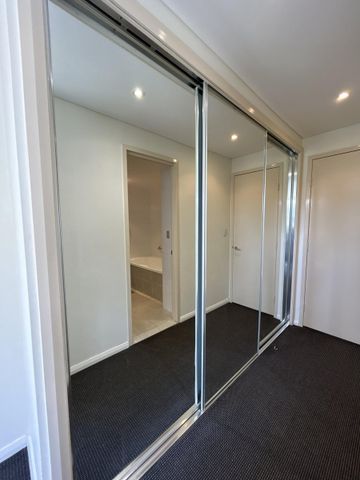 Furnished I Level 8 I North Facing - Photo 5