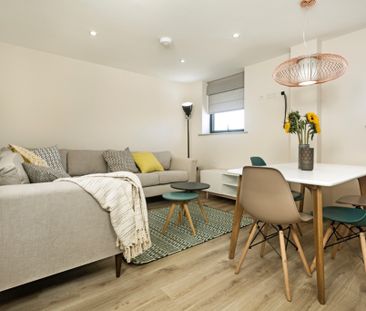 Corner House, Cathays - Photo 2