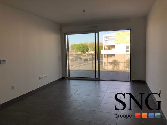 T2 AVEC BALCON ET PARKING - Photo 1