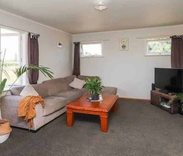 Rural Cottage - Photo 1