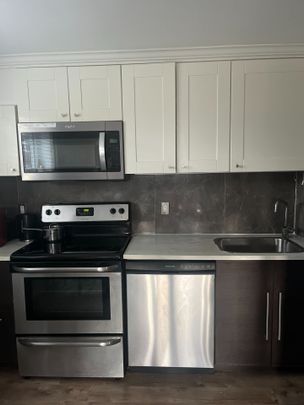 For Lease - 55B Long Branch Avenue Unit# 3, Toronto, Ontario - Photo 1