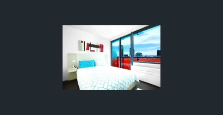 Furnished One Bedroom Apartment - Enjoy inner city living - Photo 2