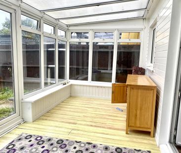 3 bedroom end of terrace house to rent - Photo 5