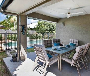 Executive-Style Entertainer with Pool and Media Room - Photo 4