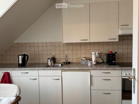 1.5 Zimmer - Photo 2