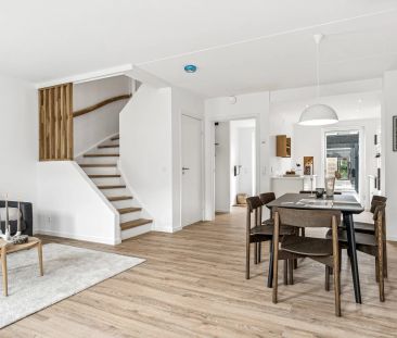 Moderne rækkehus i Gistrup med private terrasser - Photo 3