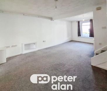 3 bedroom property to rent - Photo 3