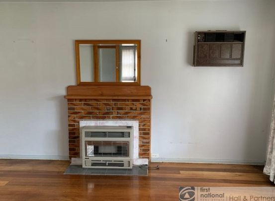 3 Hillside Avenue, Dandenong - Photo 1