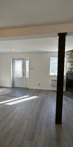 Grand 4 1/2 à louer Vieux Terrebonne - Photo 3