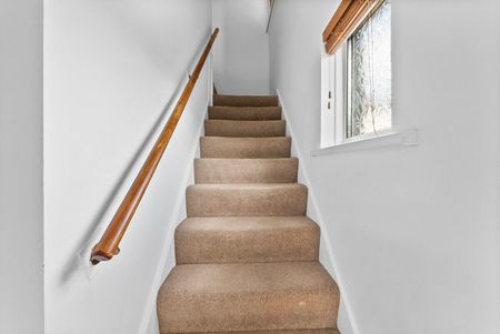 Dedworth Road - Photo 2