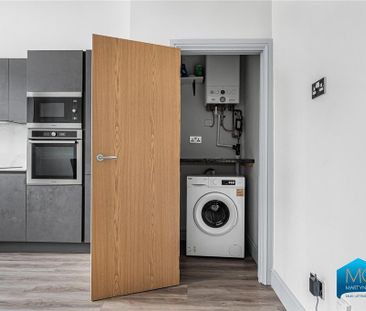 2 bedroom apartment to rent - Photo 2