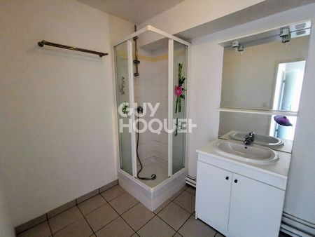 Location Appartement 3 pièces 67m² - Photo 3