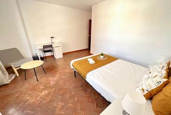 Avinguda de la Constitució, Valencia, Valencian Community 46019