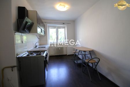 NA PRENÁJOM - Veľký 2 izbový byt, nezariadený, Sídlisko 1, Humenné – Fotografia 2
