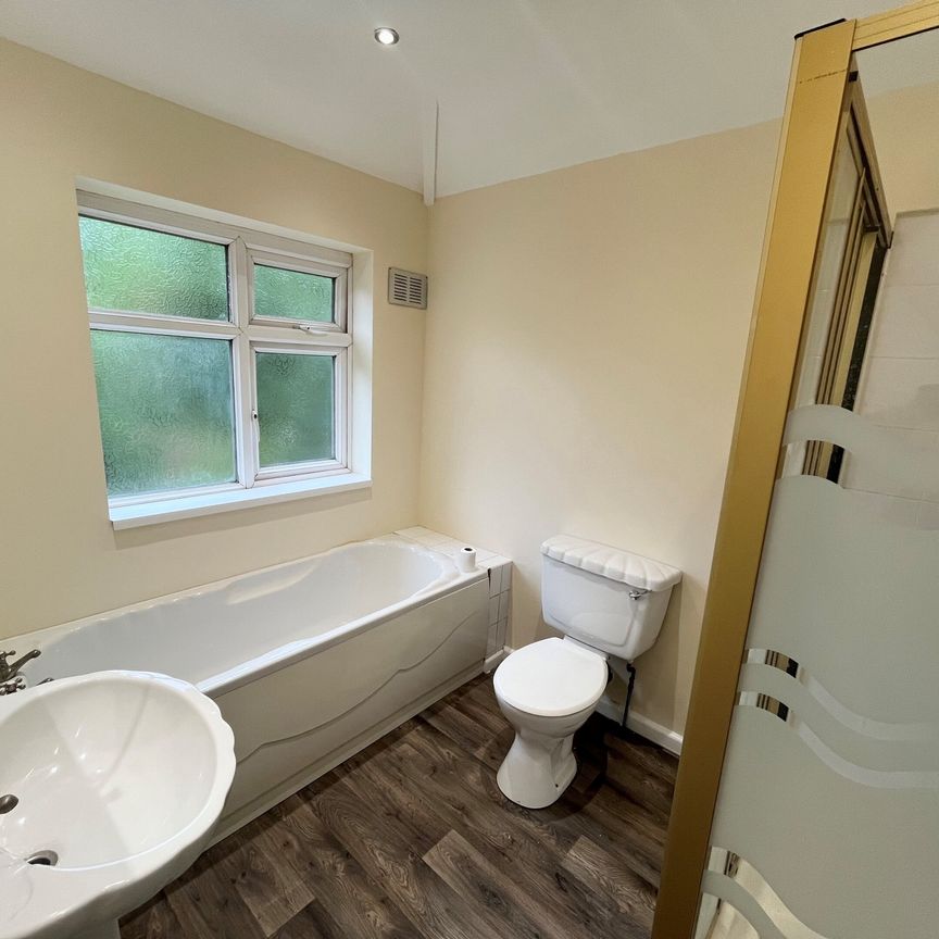 3 bedroom semi-detached house to rent - Photo 1