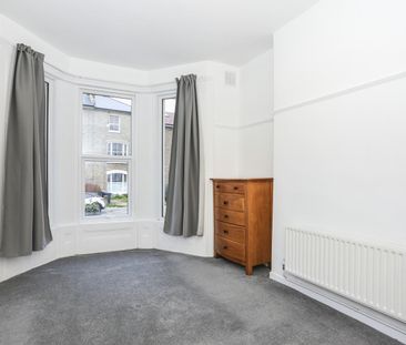 Flat to rent - Courthill Road, Lewisham, SE13 - Photo 5