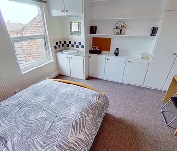1 bedroom in a house share to rent - Photo 6