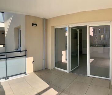 LE PUY SAINTE REPARADE APPARTEMENT T2 TERRASSE ET PARKING, - Photo 5