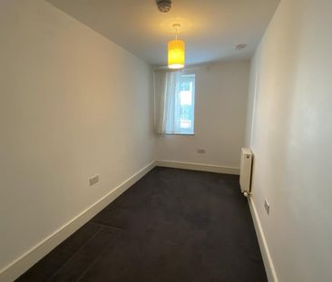 Town Lane, Staines - 2 bedrooms Property for lettings - Seymours - Photo 1