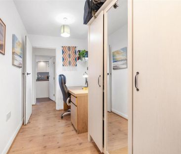 2 bedroom maisonette to rent - Photo 5