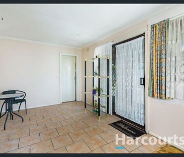 Affordable Family Living in Noble Park North - Photo 5