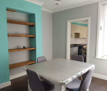 2 bedroom terraced house to rent - Photo 5