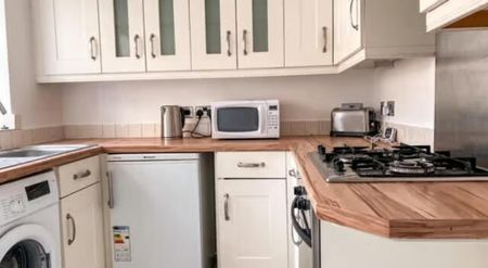 5 bedroom house to rent - Photo 3