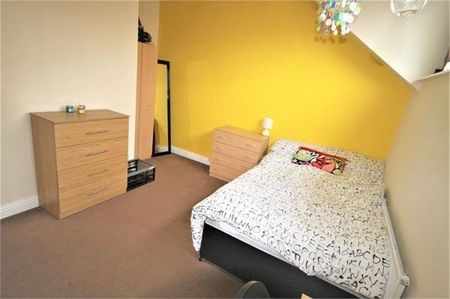 4 Bed - 76 Harold Terrace, Burley, Leeds - LS6 1LD - Student - Photo 2