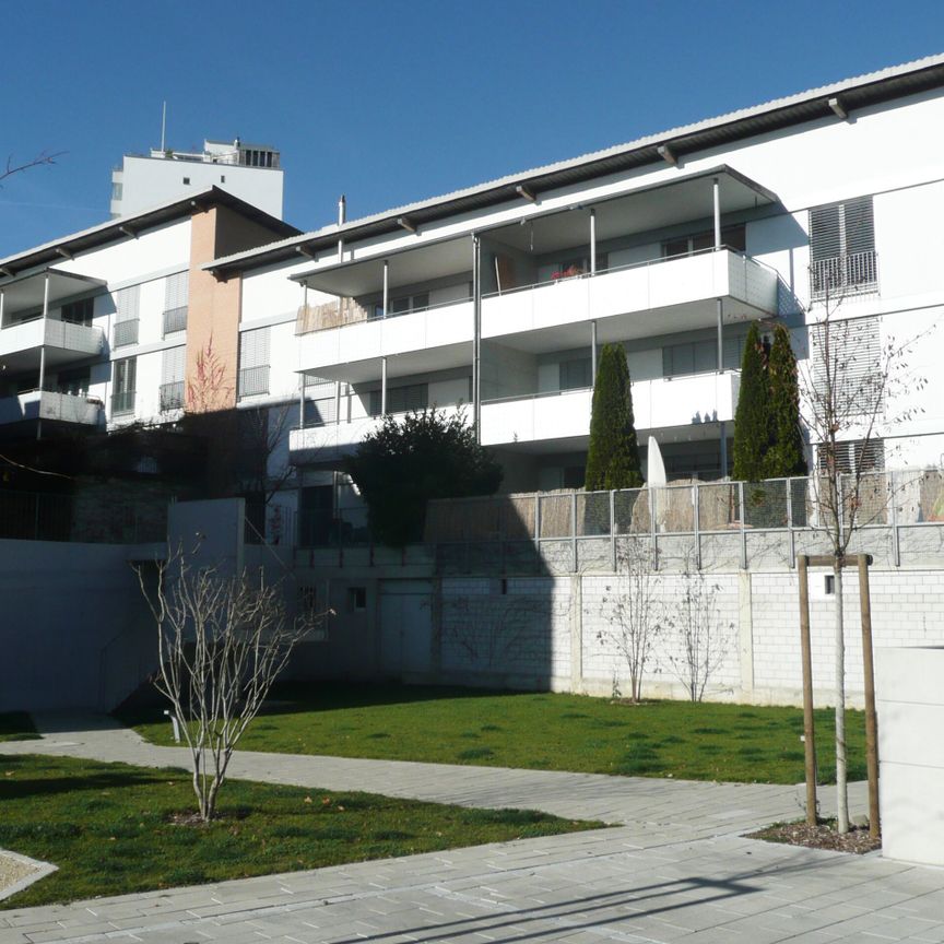 Helle Familienwohnung an bester Lage! - Photo 1