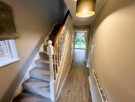 Worsfold Close, Send, Surrey, GU23 - Photo 4