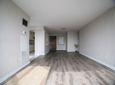 For Lease - 3233 Eglinton Avenue Unit# 1605, Toronto, Ontario - Photo 5