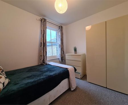 Room 5, 57 Cherry Hinton Road, Cambridge - Photo 4