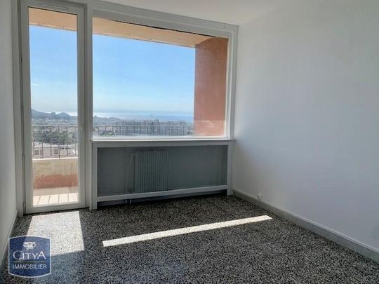 Location Appartement 3 pièces 54m² MARSEILLE 9ème - Photo 1
