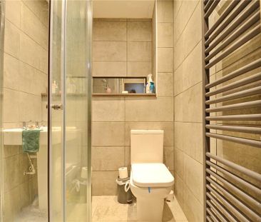 4 bedroom semi-detached house to rent - Photo 4