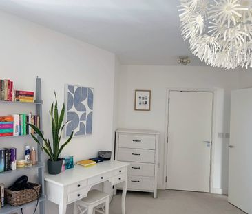 2 Bed Flat, Adenmore Road, SE6 - Photo 6